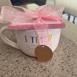 Eccolo White Mug for teachers with note pad and pen. New